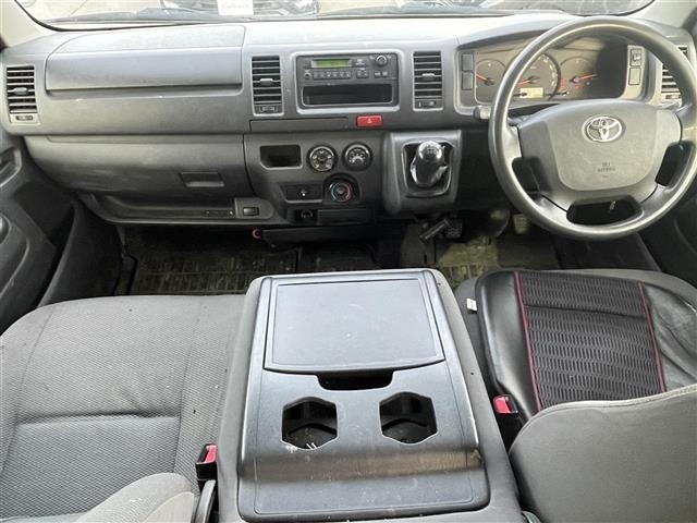 Toyota HIACE VAN 2014 7098910-6