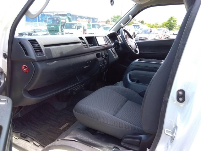 Toyota HIACE WAGON 2014 7101780-2