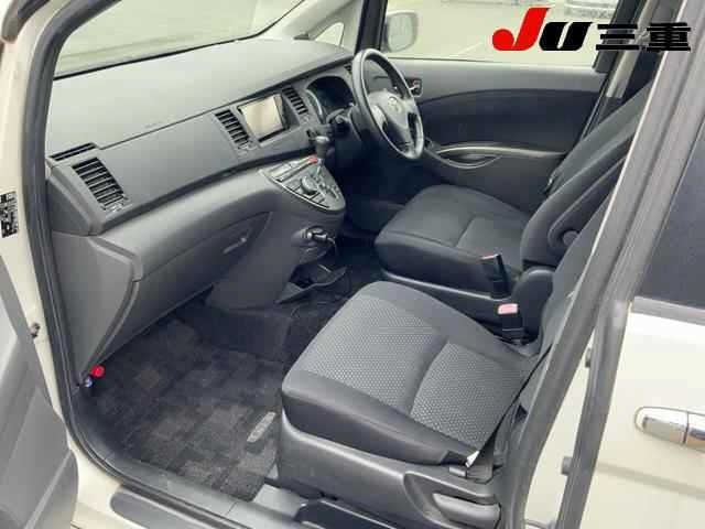 Toyota ISIS 2011 7097178-3