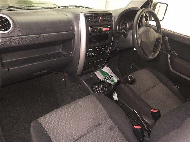 Suzuki JIMNY 2006 7106613-4