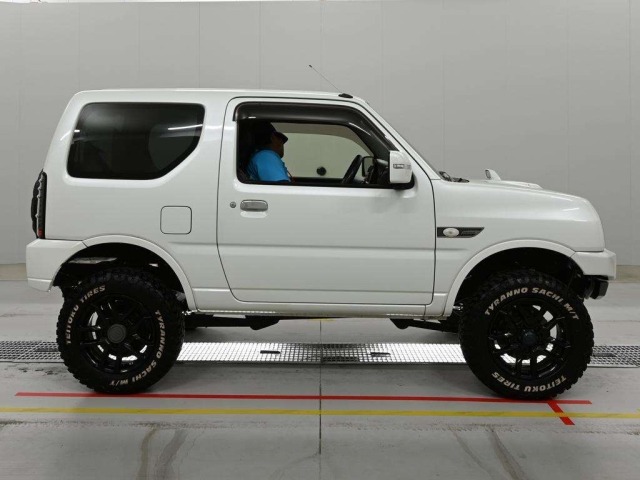 Suzuki JIMNY 2017 7106674-3