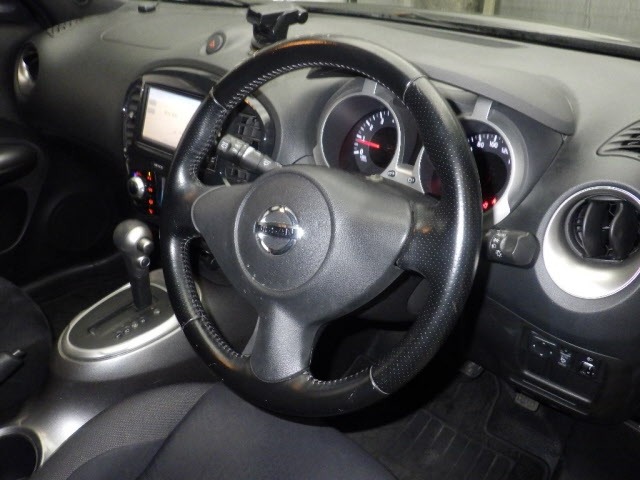 Nissan JUKE 2012 7089702-3