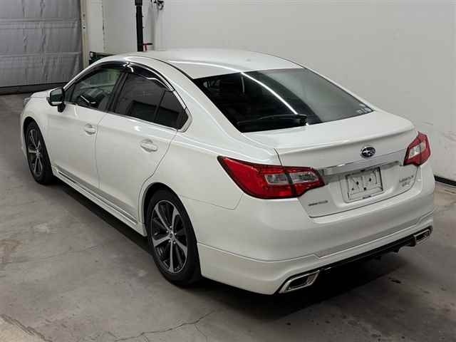 Subaru LEGACY B4 2017 7105555-1