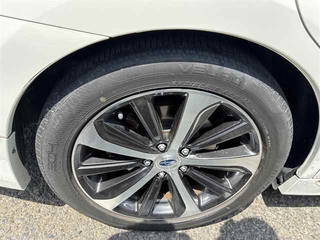 Subaru LEGACY B4 2017 7105555-9