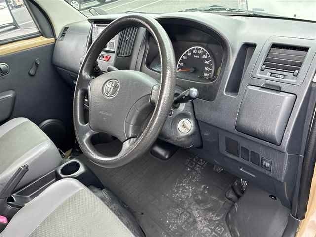 Toyota LITEACE VAN 2017 7106122-3