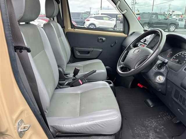 Toyota LITEACE VAN 2017 7106122-7