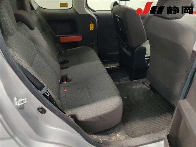 Toyota PORTE 2013 7102414-8