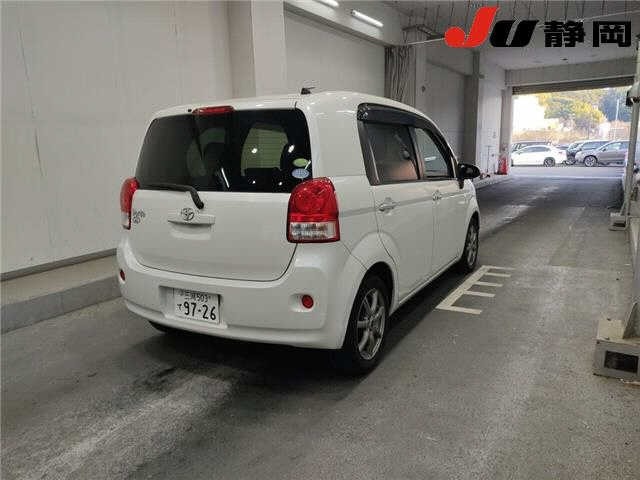 Toyota PORTE 2013 7102420-5