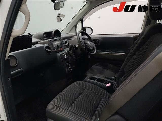 Toyota PORTE 2013 7102420-6