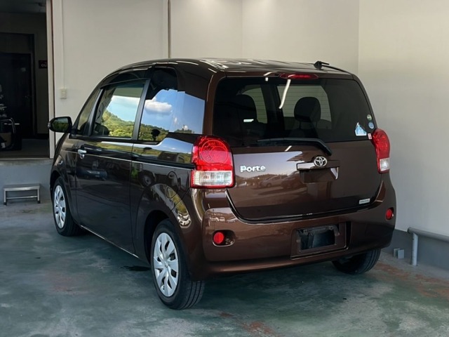 Toyota PORTE 2016 7102424-1