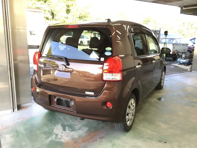Toyota PORTE 2016 7102424-4