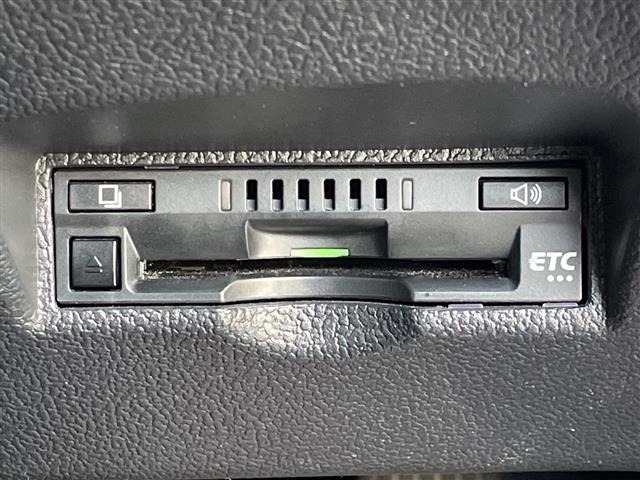 Toyota PRIUS PHV 2018 7092662-12