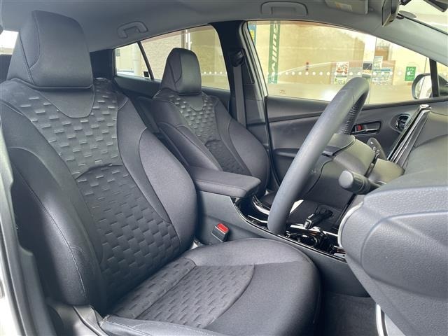 Toyota PRIUS PHV 2018 7092662-2