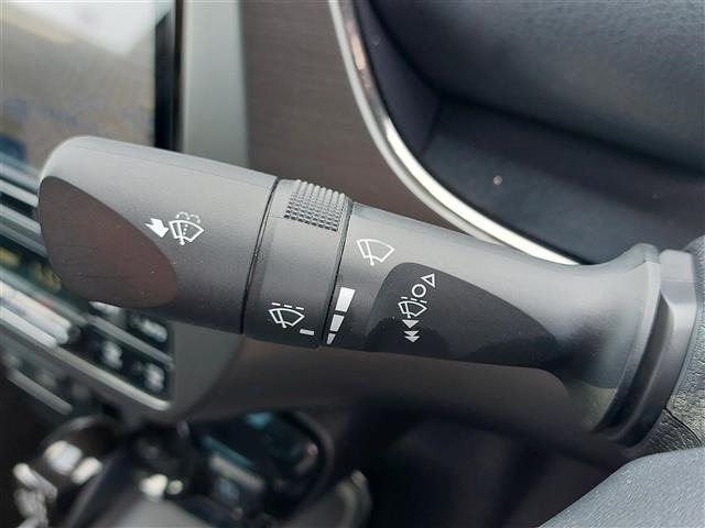 Toyota PRIUS PHV 2019 7092676-16