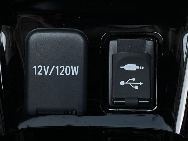 Toyota PRIUS PHV 2018 7092677-7