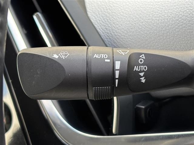 Toyota PRIUS PHV 2018 7092686-3