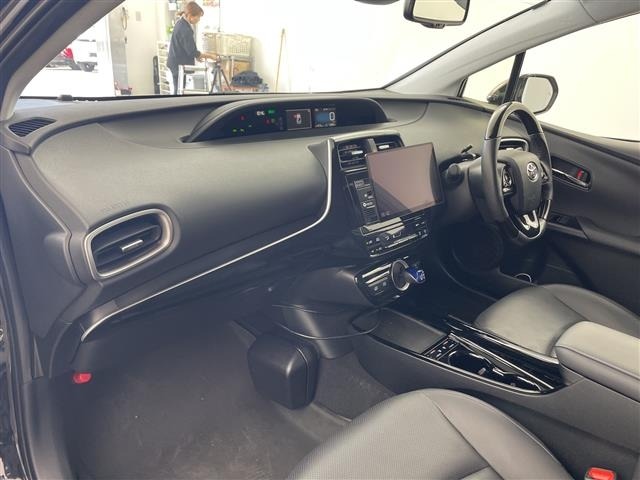 Toyota PRIUS PHV 2020 7092713-8