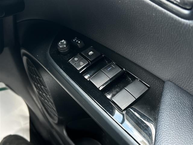 Toyota PRIUS PHV 2021 7092724-10