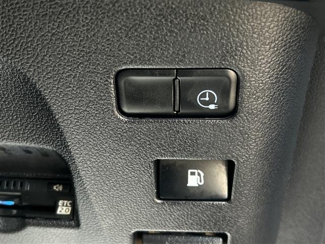 Toyota PRIUS PHV 2021 7092724-5