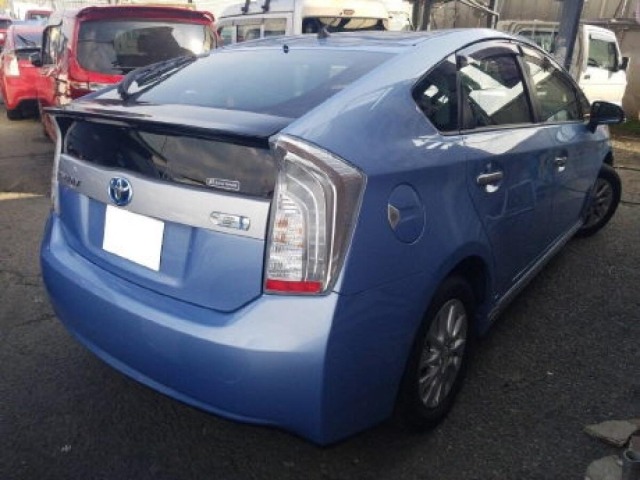 Toyota PRIUS PHV 2015 7092746-1