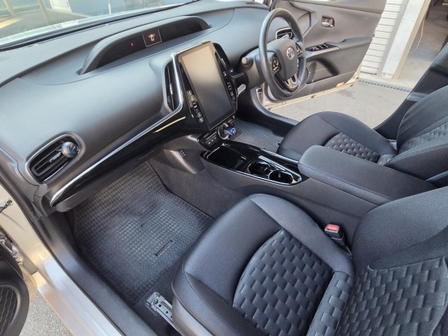 Toyota PRIUS PHV 2018 7092753-11