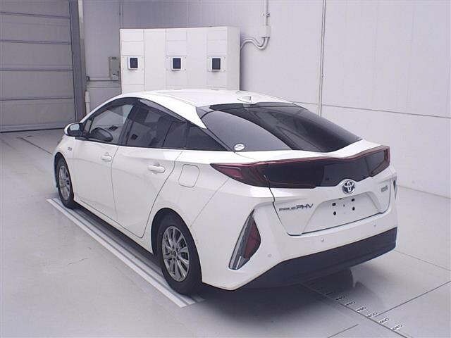 Toyota PRIUS PHV 2017 7092759-1