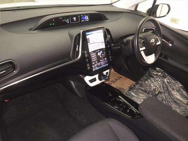 Toyota PRIUS PHV 2017 7092759-4
