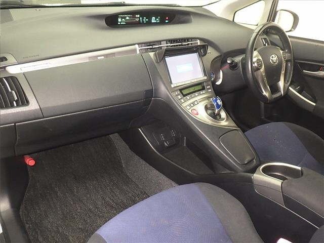 Toyota PRIUS PHV 2013 7092760-4
