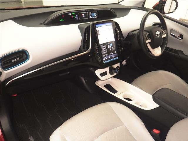Toyota PRIUS PHV 2017 7092764-4