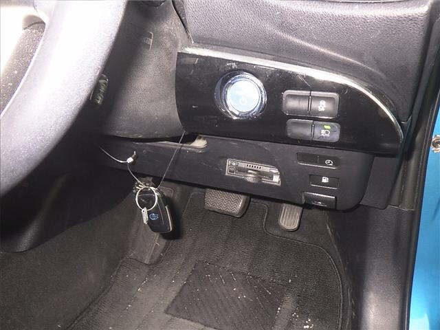 Toyota PRIUS PHV 2017 7092771-8