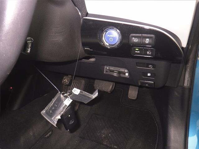 Toyota PRIUS PHV 2019 7092781-8