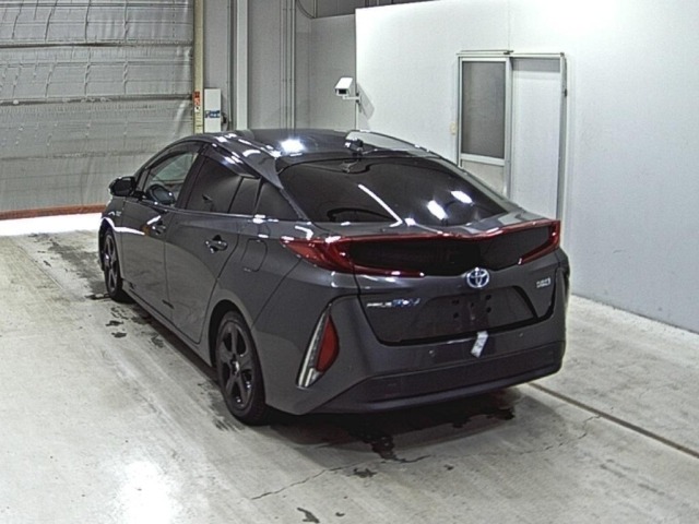 Toyota PRIUS PHV 2017 7092784-1