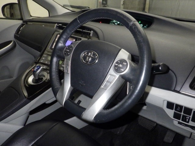 Toyota PRIUS PHV 2013 7092801-3