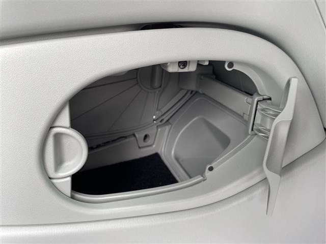 Toyota PRIUS 2015 7090683-22
