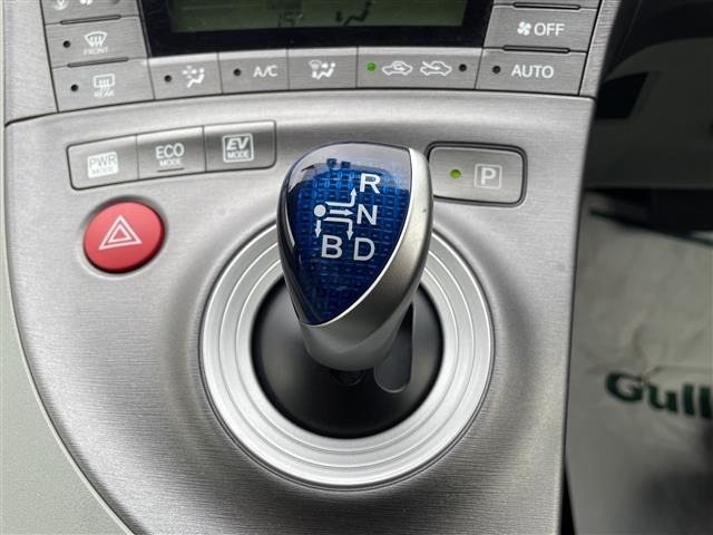 Toyota PRIUS 2015 7090683-9