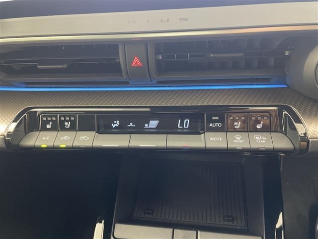 Toyota PRIUS 2026 7090885-11