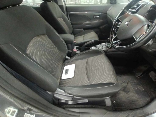Mitsubishi RVR 2016 7102264-10