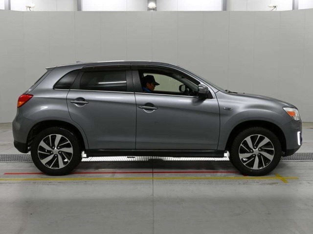 Mitsubishi RVR 2016 7102264-3