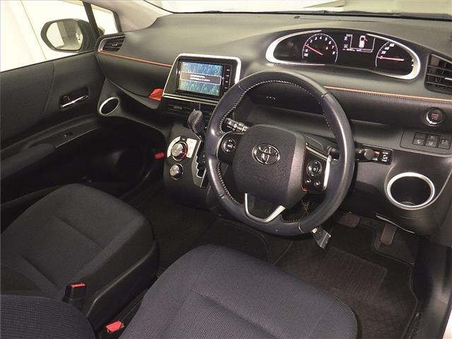 Toyota SIENTA 2015 7106011-3