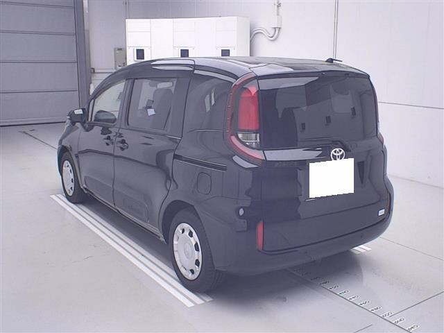 Toyota SIENTA 2024 7106018-1