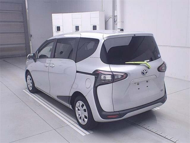 Toyota SIENTA 2017 7106041-1