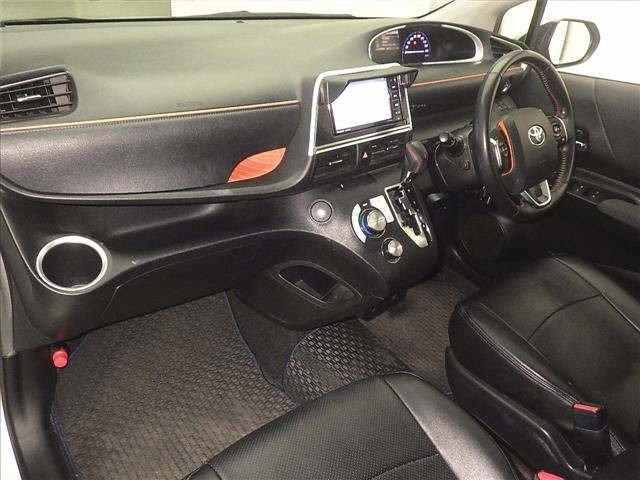 Toyota SIENTA 2017 7106041-4