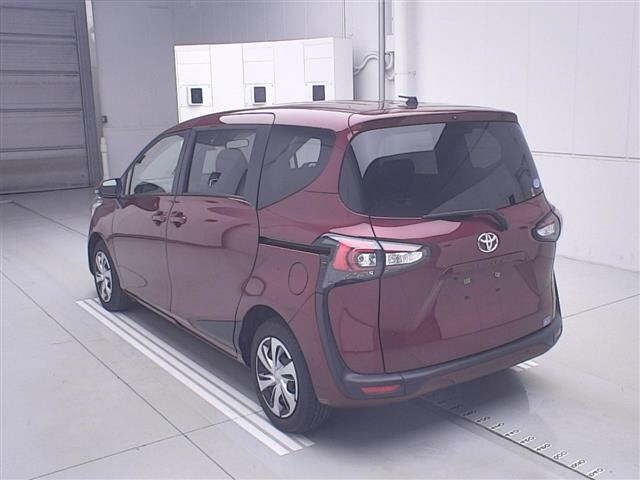 Toyota SIENTA 2021 7106044-1