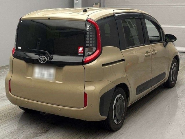 Toyota SIENTA 2025 7106056-1