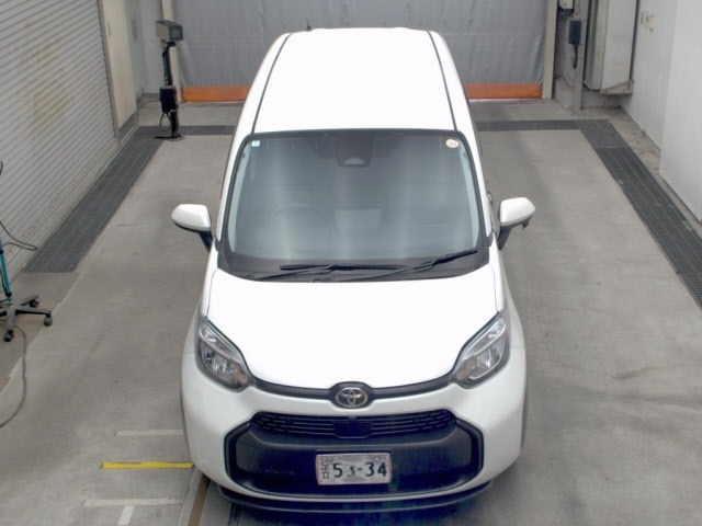Toyota SIENTA 2024 7106080-6