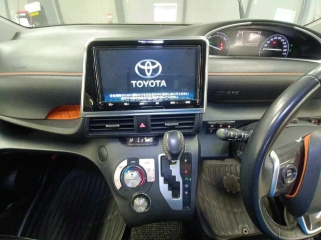 Toyota SIENTA 2019 7106087-11
