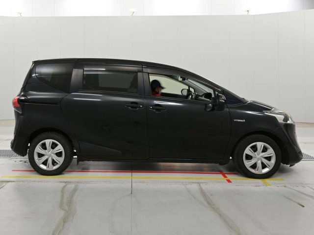 Toyota SIENTA 2019 7106087-3