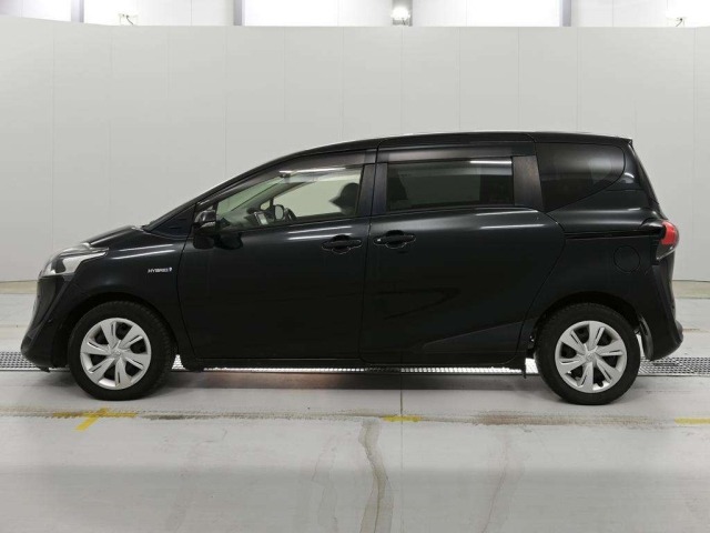 Toyota SIENTA 2019 7106087-4