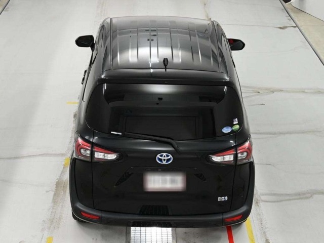 Toyota SIENTA 2019 7106087-8