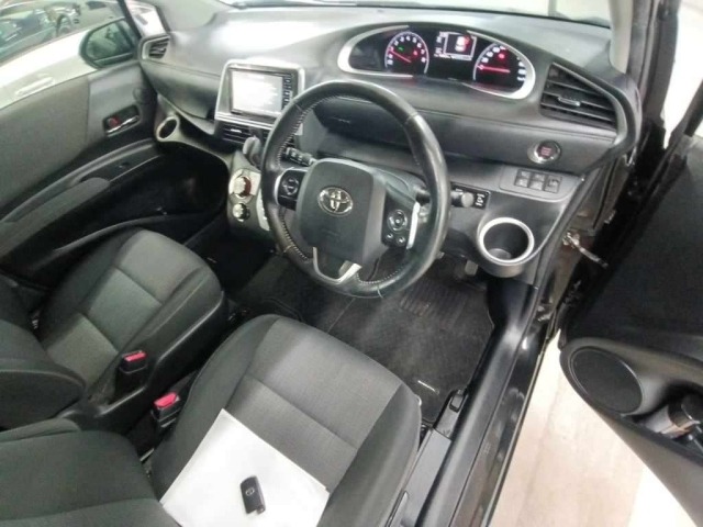 Toyota SIENTA 2020 7106088-9
